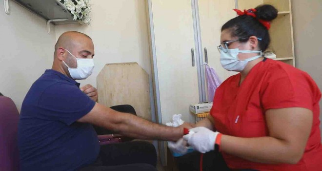 Bayraklı Belediyesi'nden çalışanlarına sağlık kontrolü