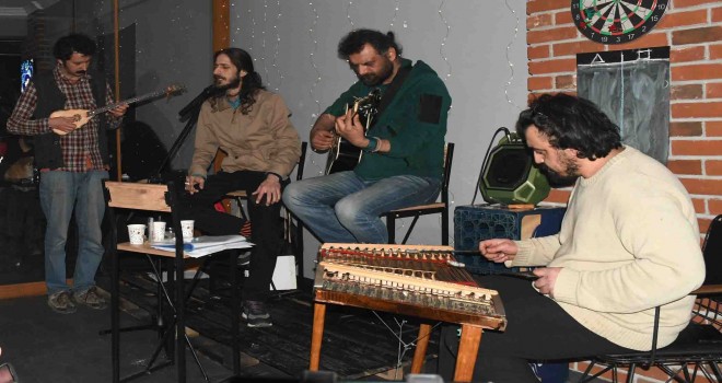 İzmir'in müziği yüz yıl sonra yeniden canlanıyor