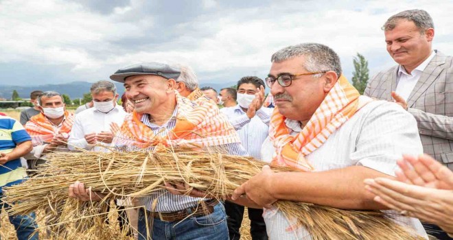 İzmir Büyükşehir'den tarıma dev destek