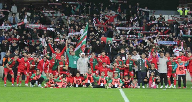 Karşıyaka taraftarları: Tribüncüler en asil duyguların insanıdır