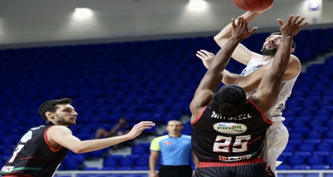 Pınar Karşıyaka, KK Studentski Centar'a kaybetti