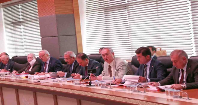 CHP’li Sertel: Kiralar ödenebilir seviyeye çekilsin, televizyonlar yaşasın