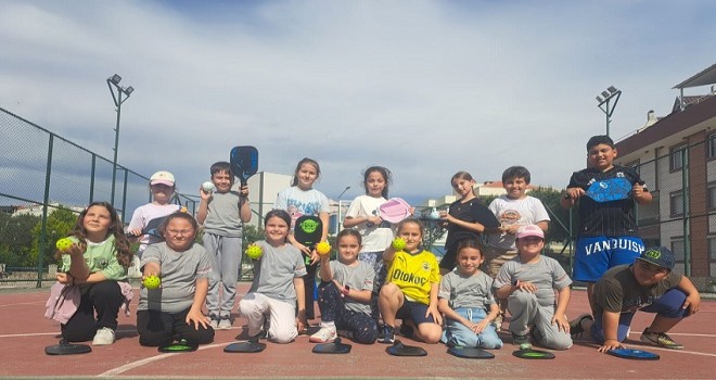 Bostanlıspor’dan Pickleball için “Aile Okulu”