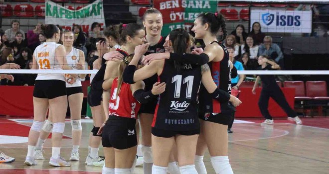 Endo Karşıyaka filede Fenerbahçe karşısında