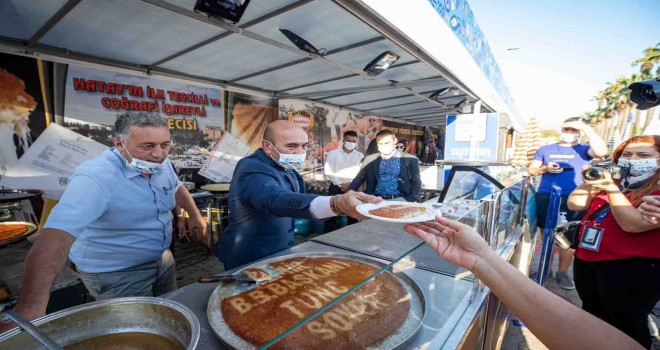 Başkan Soyer’den İEF ziyareti