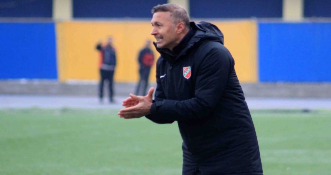 KSK'de Ahmet Taşyürek'den taraftara övgü