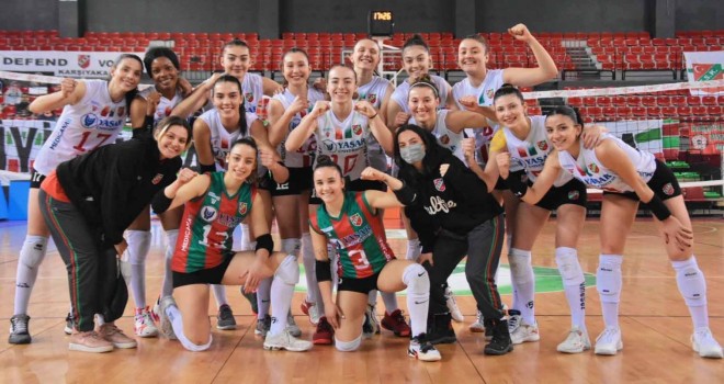 Karşıyaka filede destek bekliyor