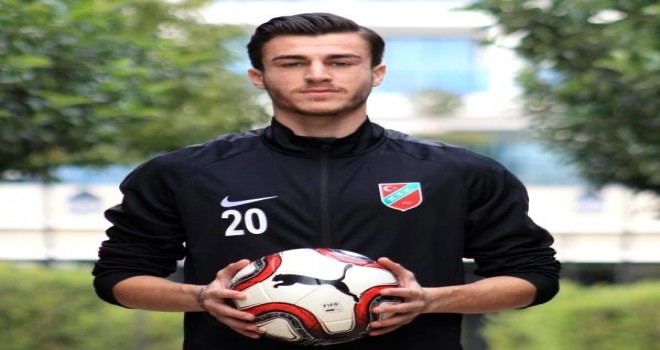 Karşıyaka'da Namık formayı bırakmak istemiyor