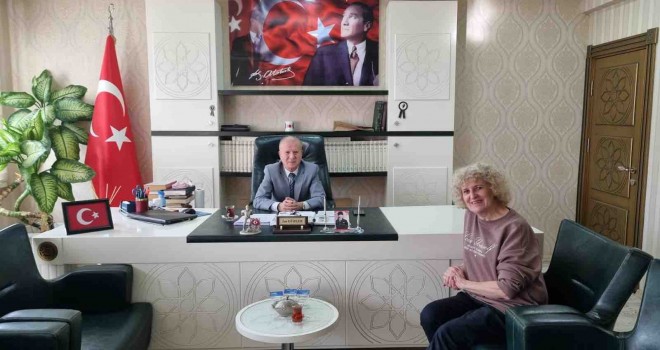Gazeteci Nathalie Ritzmann Karşıyaka Müftüsü İsa Gürler'i ziyaret etti