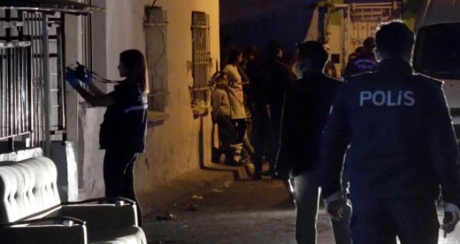 Karşıyaka'da pompalı tüfekle vurulan Demet kurtarılamadı