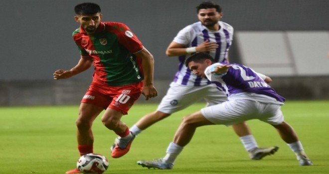 Kaf Kaf'ta Erhan'ın yıldızı parlıyor