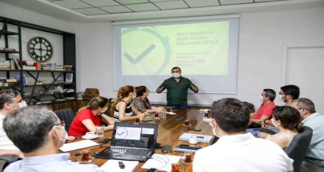 Buca Belediyesi kurum içi eğitimde Ozan Bingöl’ü konuk etti