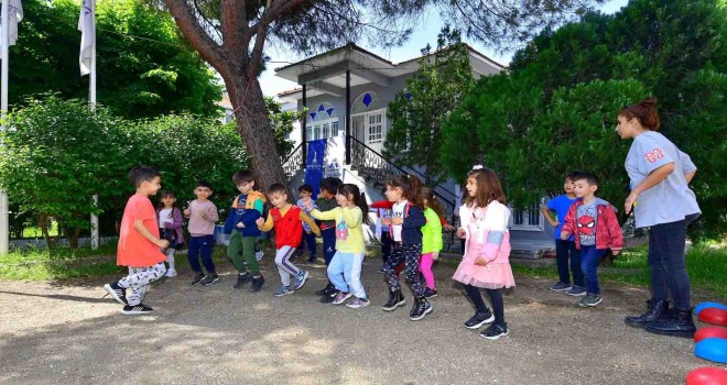 İzmir Büyükşehir Belediyesi eğitimde fırsat eşitliğini büyütüyor