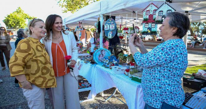 Karşıyaka’da Anneler Günü El Emeği Pazarı açıldı