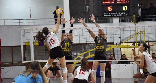 Kaf Kaf'ın kızları Edremit'te mutlu...