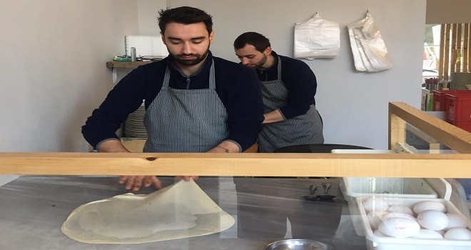 Akhisar’ın meşhur katmeri Karşıyaka’da