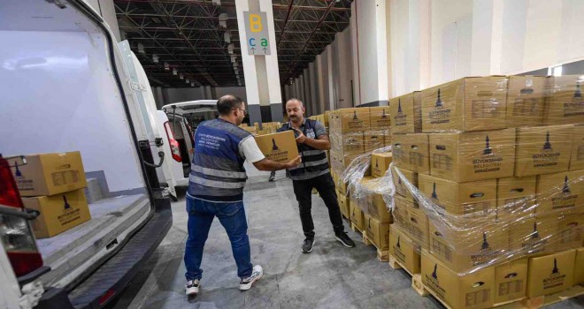 İhtiyaç sahibi ailelere gıda paketi dağıtımı başladı