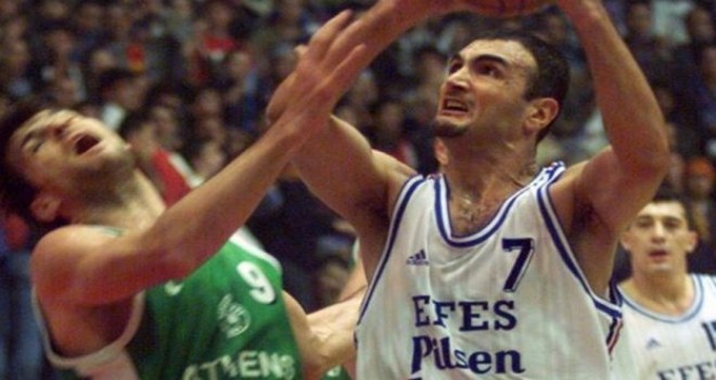 Efsane basketbolcunun oğlu Karşıyaka'da