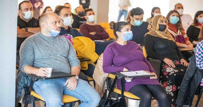 Anne baba adayları Ebeveyn Akademisi’nde buluşuyor