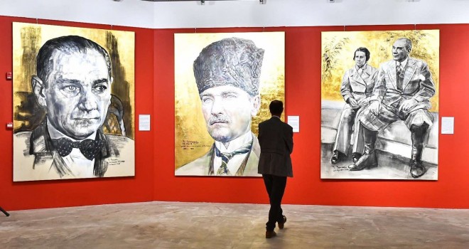 Atatürk: İz Bırakan İlkler Dev Portreler sergisi açıldı