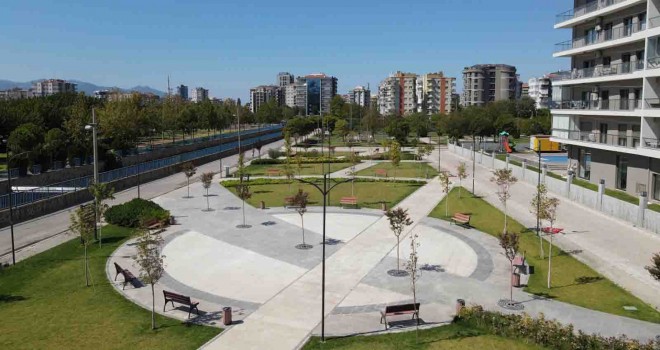 Bayraklı’nın modern parkı açılıyor