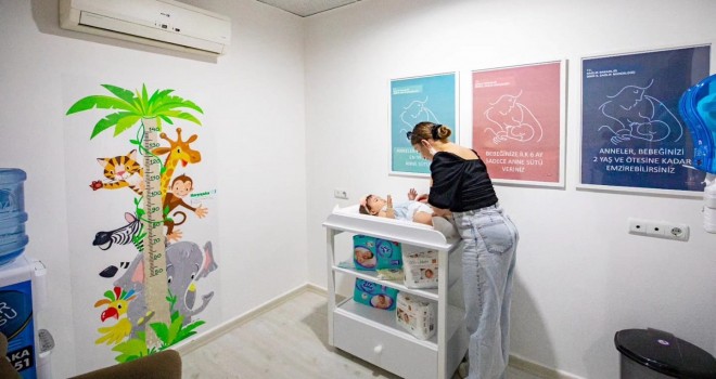Karşıyaka’da bebek bakım odaları yaygınlaşıyor