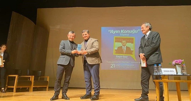 Başkan Tugay'dan Özgür Özel'e destek