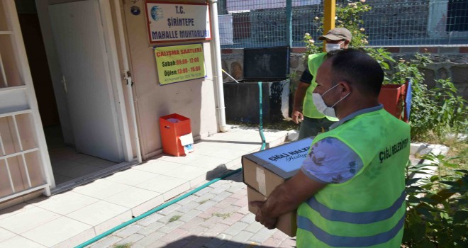 Çiğli’de bayram öncesi vatandaşa tüp ve gıda desteği