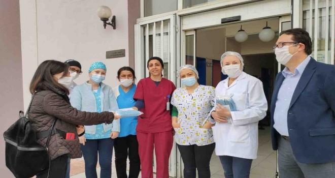 İzmir Büyükşehir’den aile sağlığı merkezlerine maske