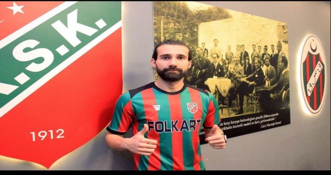 Karşıyaka transferi sürdürüyor