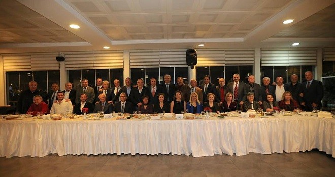 Başkan Akpınar meclis üyelerine yemek verdi