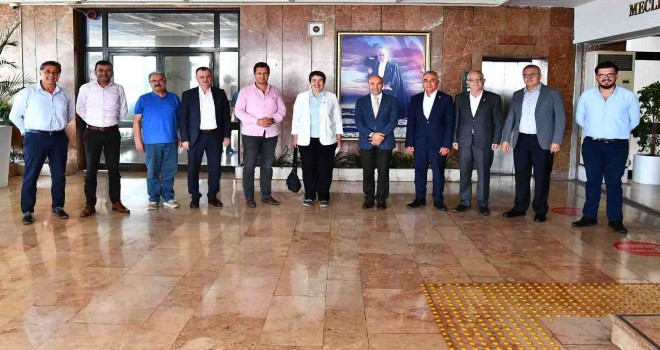 CHP’nin Ege İl Başkanları Başkan Soyer’i ziyaret etti