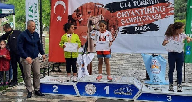 Bostanlıspor'a Tilda'dan 1 Türkiye İkinciliği daha...