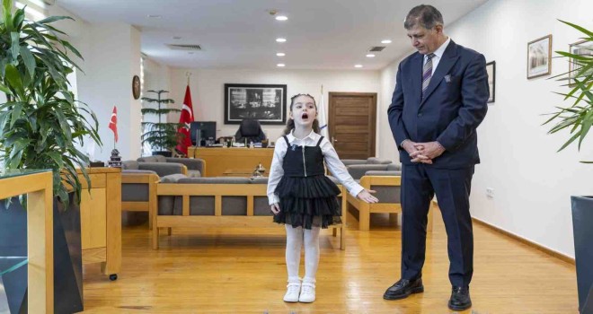 Başkanlık makamında gurur veren buluşma