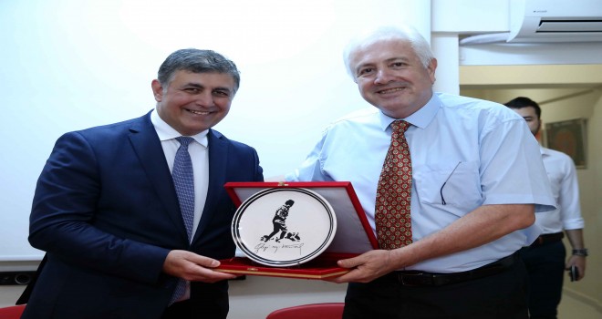 Başkan Tugay: Halkın menfaatine olan kararları cesurca alacağım