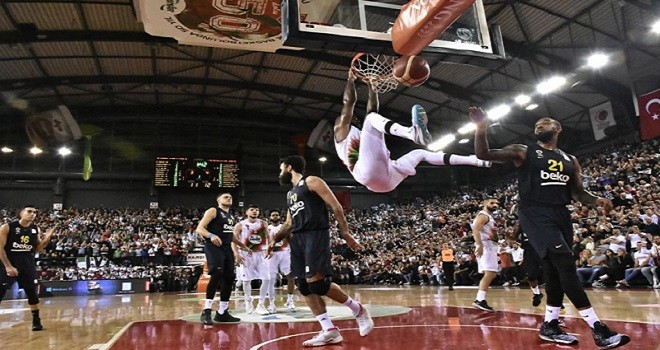 Karşıyaka'da Fener alayı keyfi...