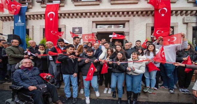 100. Yıl Kitap Kafe ve Kütüphanesi açıldı