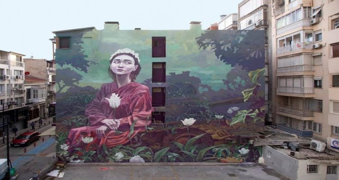 İzmir duvar resimleriyle de fark yaratıyor