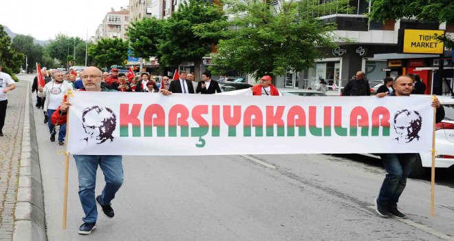 Karşıyaka'da 19 Mayıs coşkuyla kutlanıyor