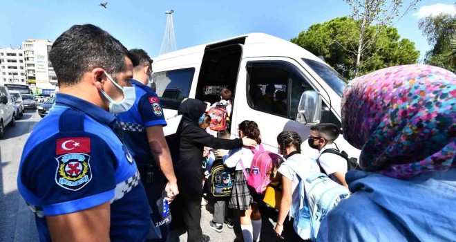 İzmir'de öğrenci servislerine sıkı denetim
