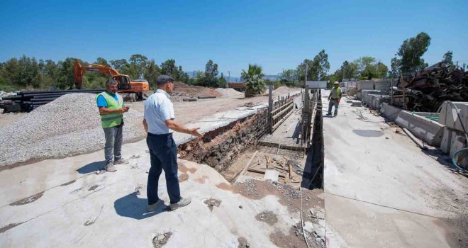 Başkan Soyer Turan’daki altyapı çalışmalarını inceledi