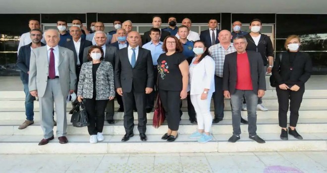 İzmir İl Emniyet Müdürü Şahne, Karşıyaka ve Çiğli muhtarlarıyla bir araya geldi
