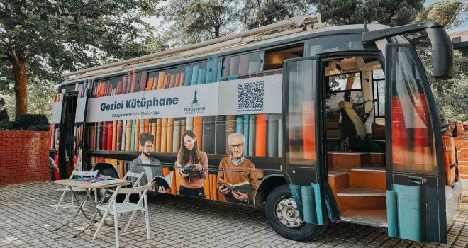 Gezici Kütüphane tatilde yollara çıkıyor