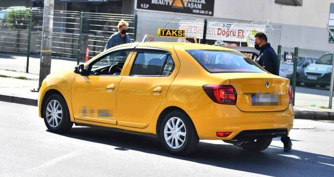 Sivil zabıta ekipleri taksileri denetledi
