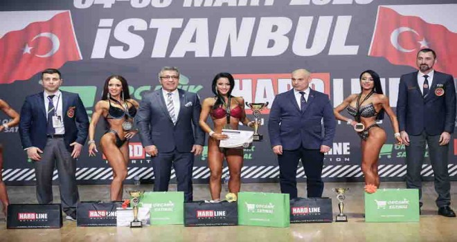 İzmir’e kupayla döndü