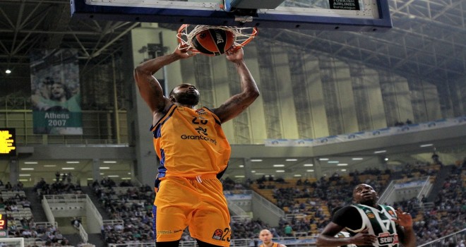 Pınar Karşıyaka'dan transfer