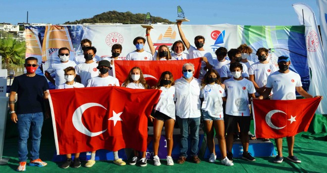 Merve Vatan Dünya 2.’si,  Ozan Türker Dünya 3.’sü