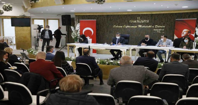 Batur'dan yılın son meclisinde kentsel dönüşüm ve birliktelik mesajı