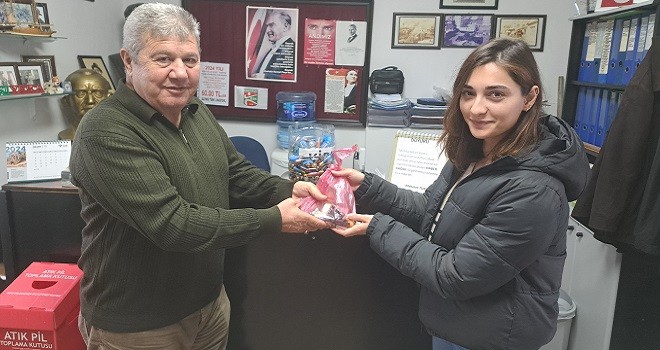 Atık piller teslim edildi