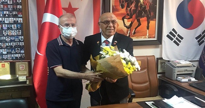 Müftü Gürler Muharip Gaziler Derneği'ni ziyaret etti